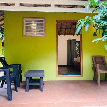 Hampi Village Resort & Tutti Cafe Exterior foto