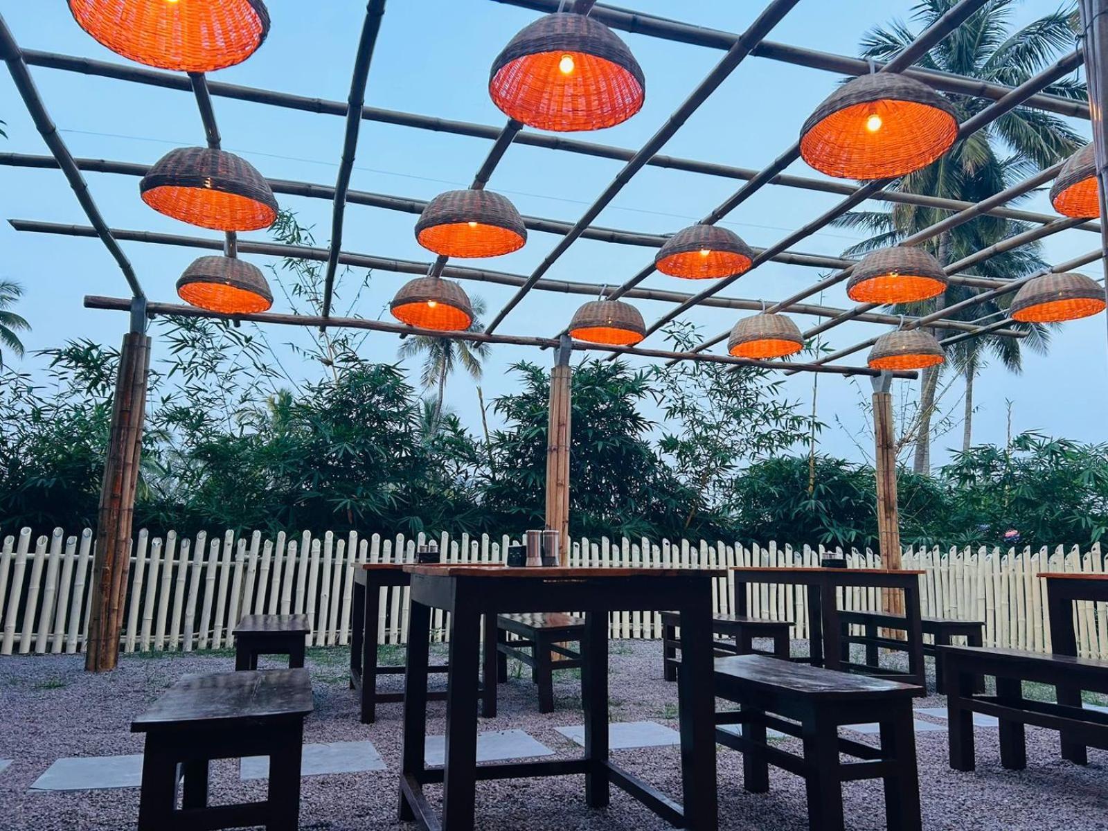Hampi Village Resort & Tutti Cafe Exterior foto